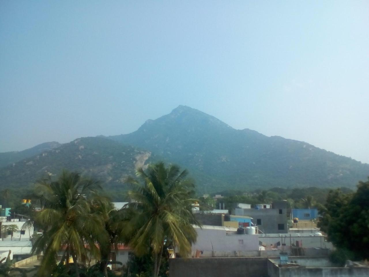 Sai Guest House Tiruvannāmalai Chambre photo